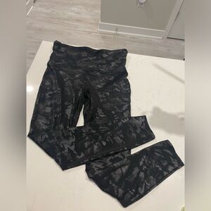 Spanx Leather Camo Legging XL